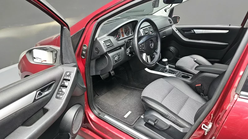 Mercedes-Benz B-Class