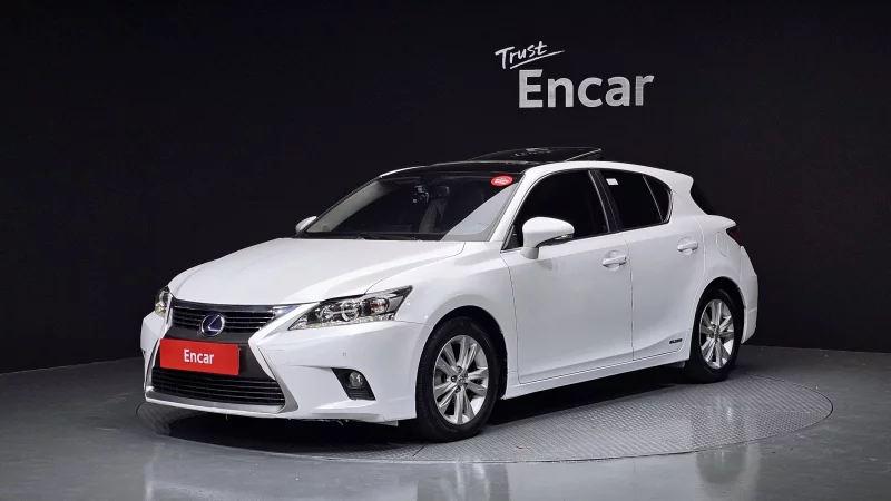 Lexus CT200h