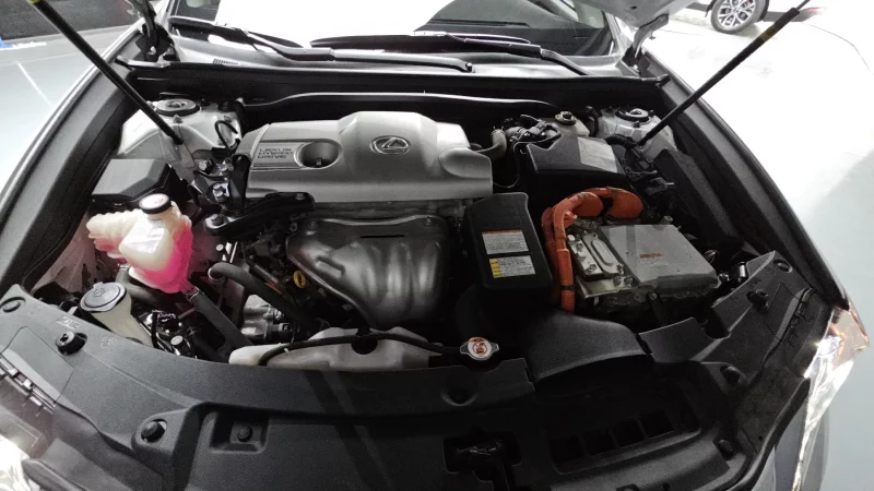 Lexus ES300h