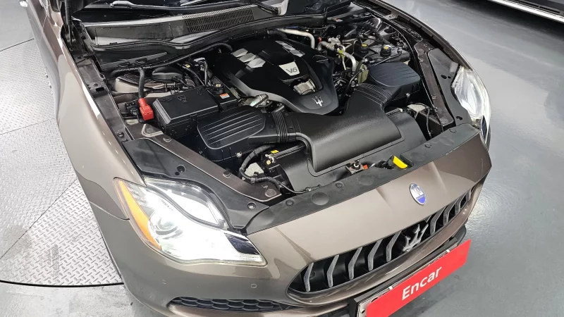 Maserati QUATTROPORTE