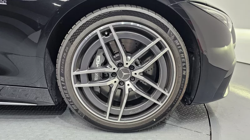 Mercedes-Benz SL-Class