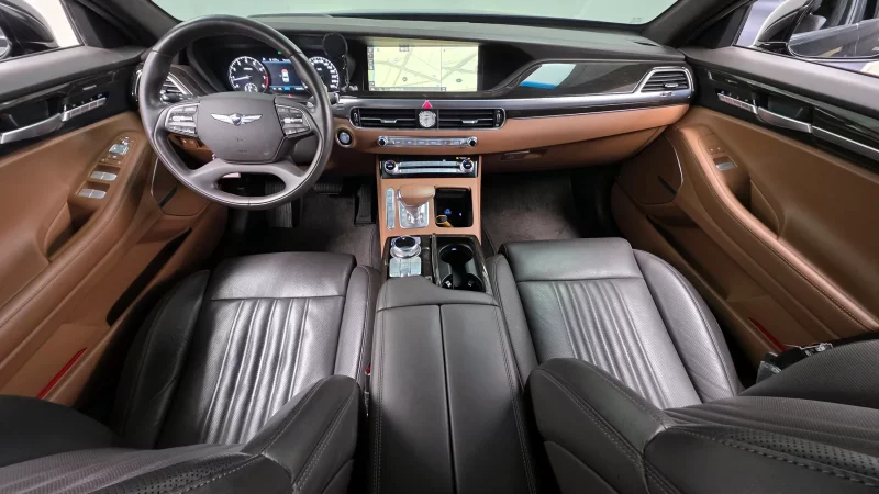 Genesis G90