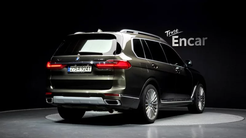 BMW X7