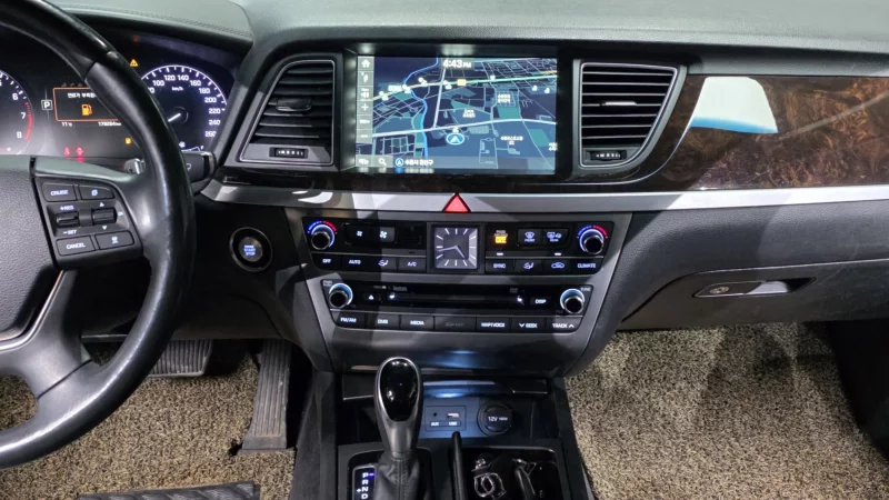 Hyundai Genesis
