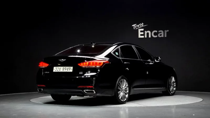 Hyundai Genesis