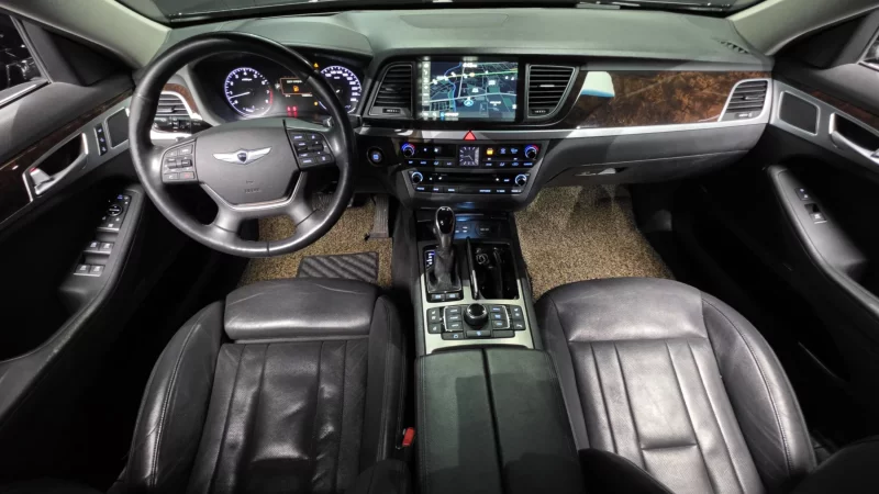 Hyundai Genesis