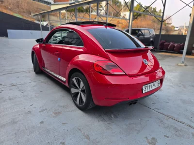 Volkswagen BEETLE