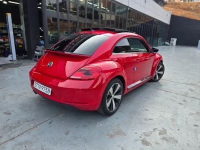 Volkswagen BEETLE
