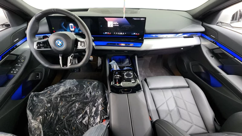 BMW i5