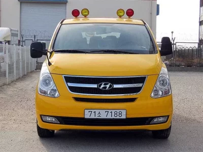 Hyundai Grand Starex