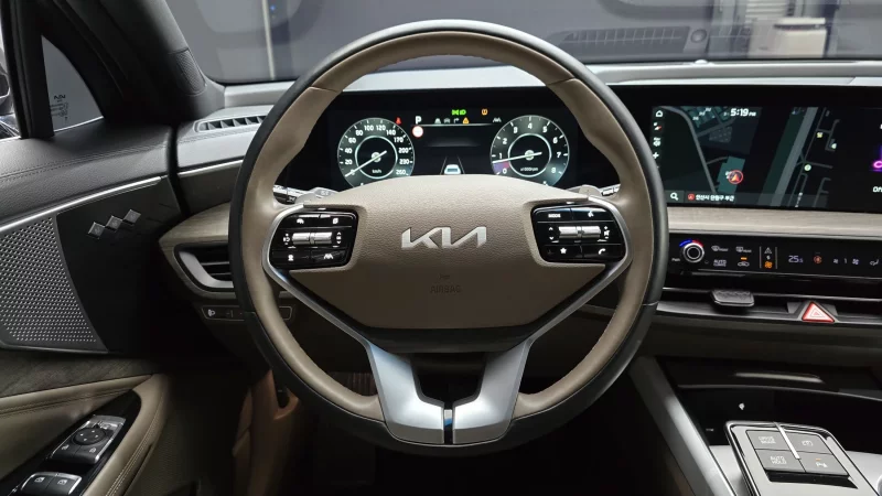 Kia K8