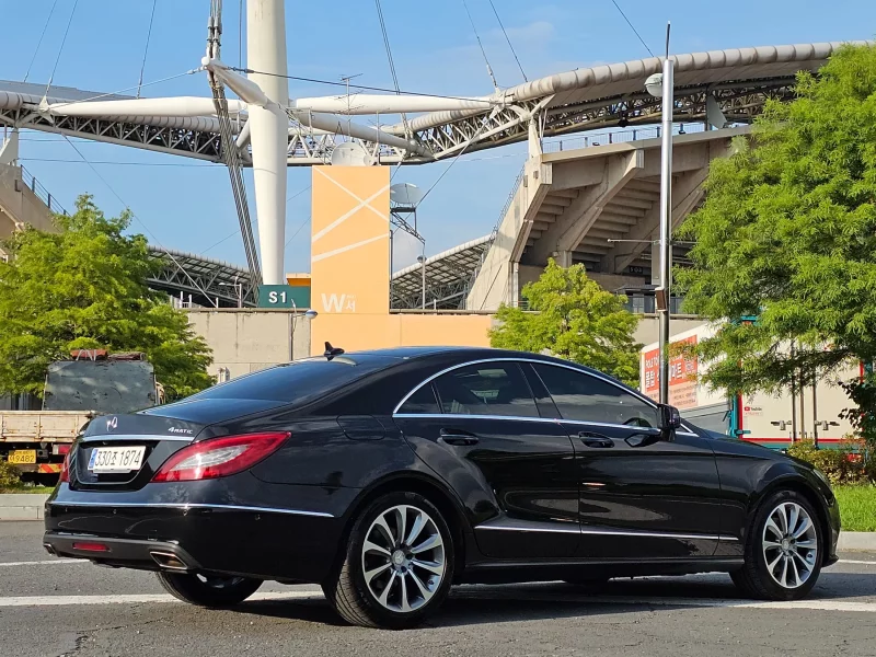 Mercedes-Benz CLS-Class