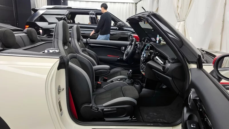 MINI Cooper Convertible