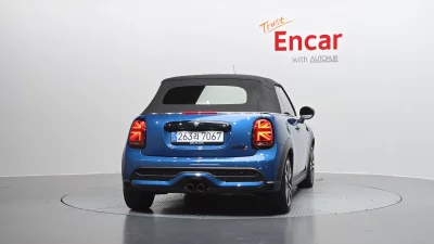 MINI Cooper Convertible