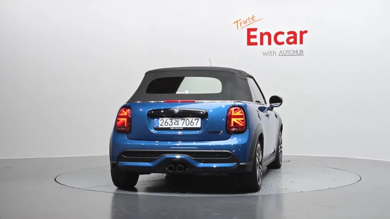 MINI Cooper Convertible