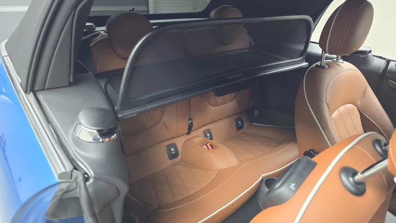 MINI Cooper Convertible