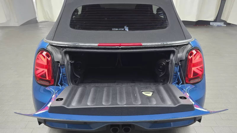 MINI Cooper Convertible