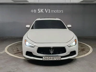 Maserati GHIBLI