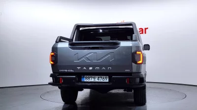 Kia Tasman