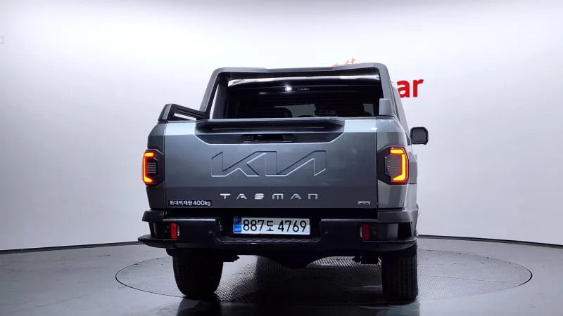 Kia Tasman