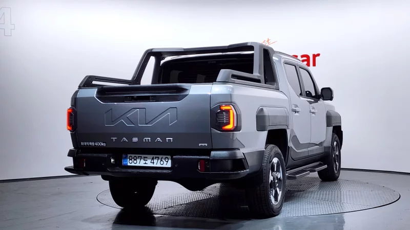 Kia Tasman