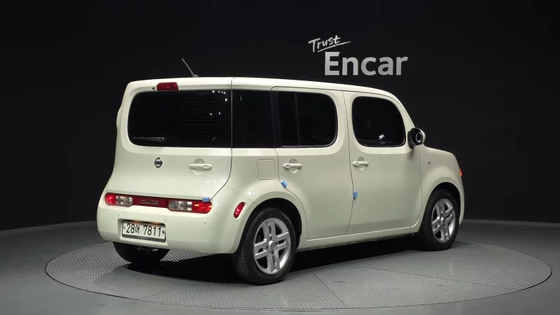 Nissan CUBE