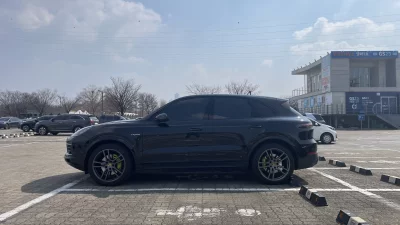 Porsche CAYENNE
