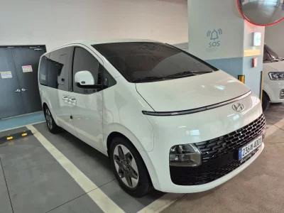 Hyundai Staria