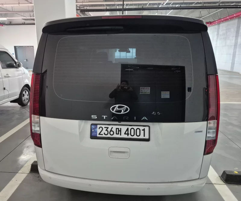 Hyundai Staria