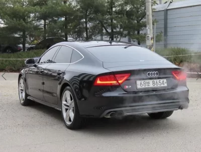 Audi S7