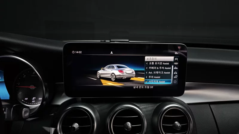 Mercedes-Benz C-Class