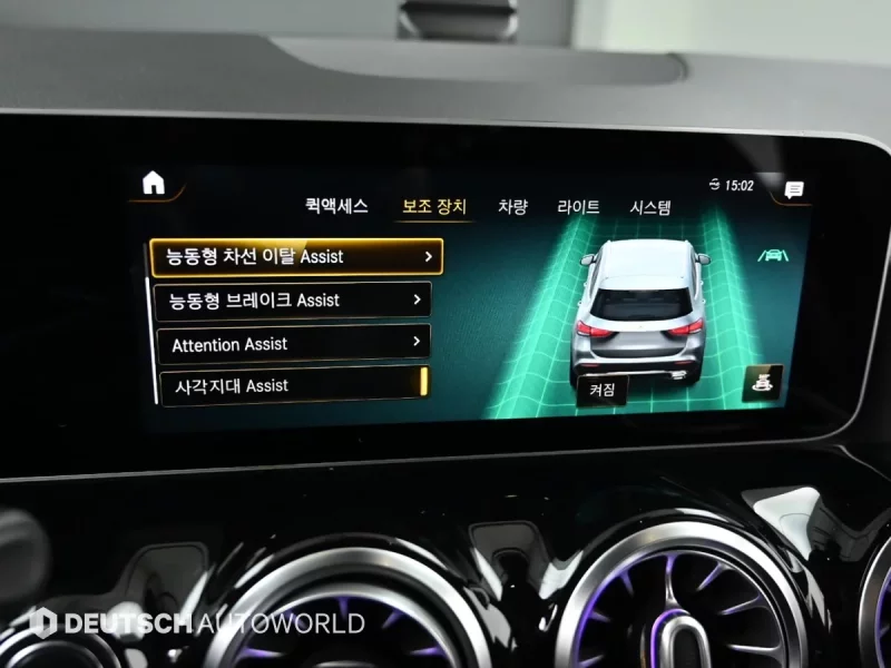 Mercedes-Benz GLA-Class