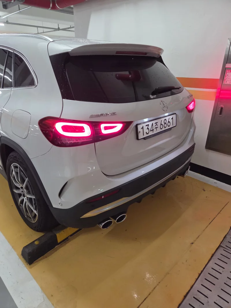 Mercedes-Benz GLA-Class