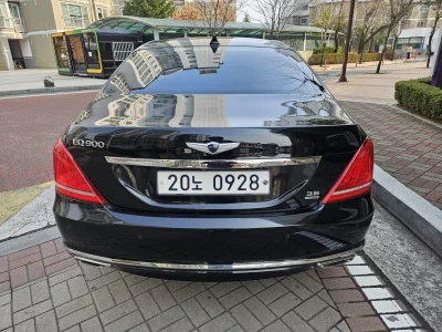Genesis EQ900