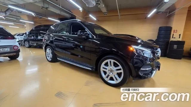 Mercedes-Benz GLE-Class