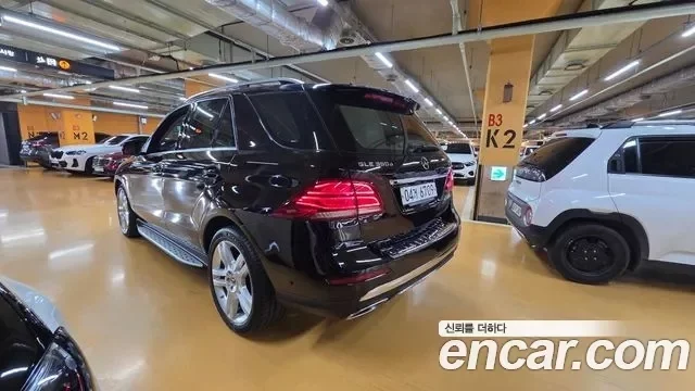 Mercedes-Benz GLE-Class