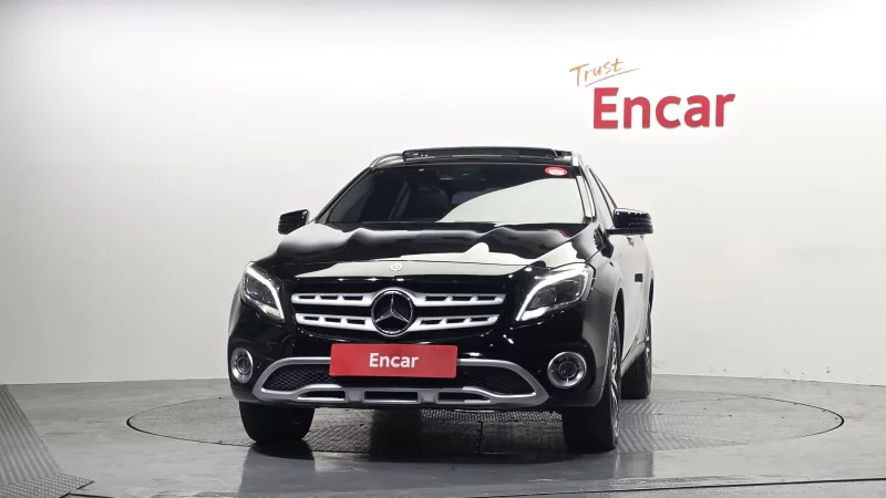 Mercedes-Benz GLA-Class