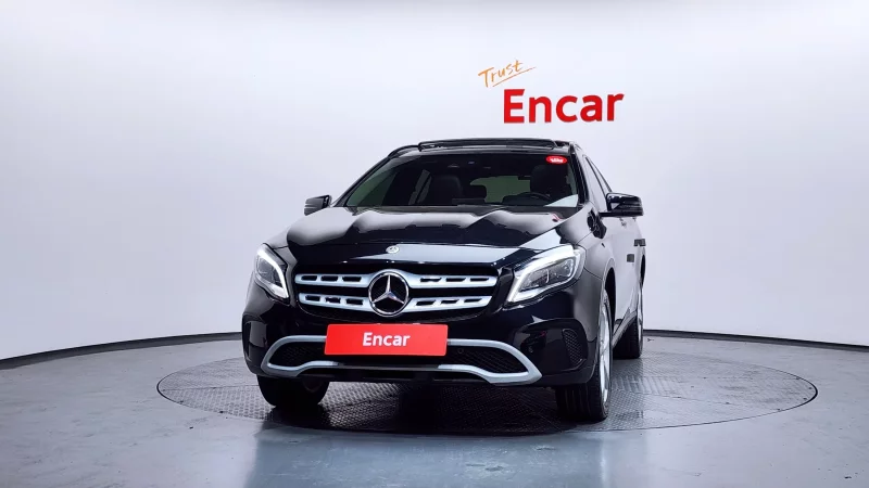 Mercedes-Benz GLA-Class