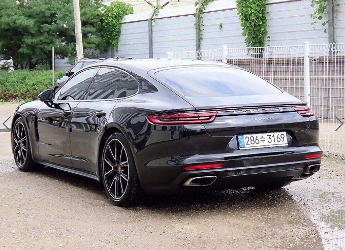Porsche PANAMERA