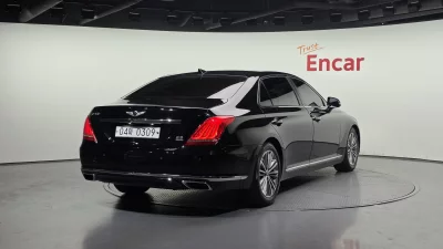 Genesis EQ900