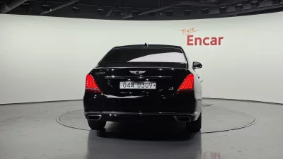 Genesis EQ900