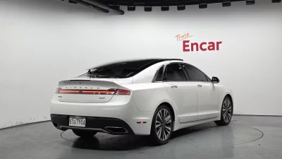 Lincoln MKZ