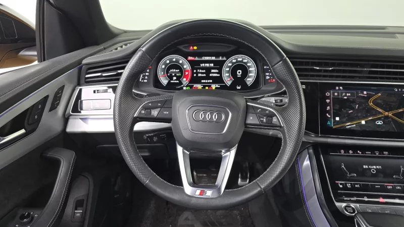 Audi Q8
