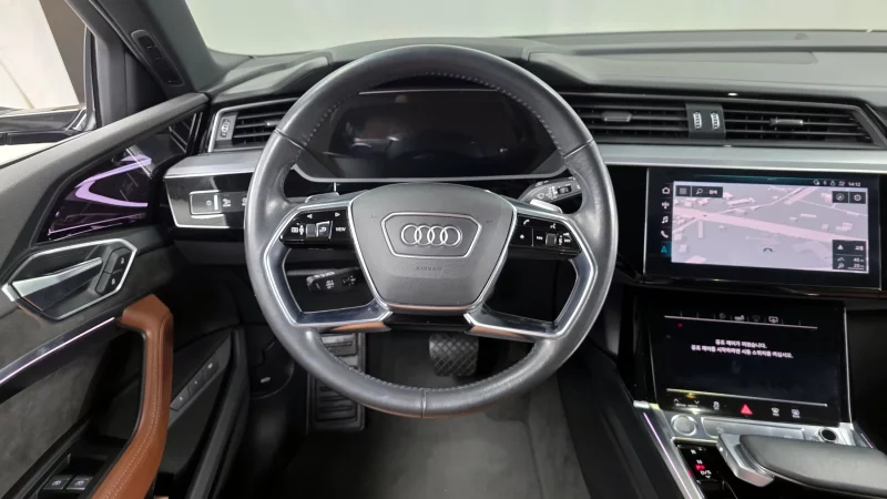 Audi e-tron