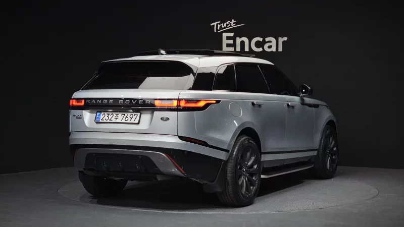 Land Rover RANGE ROVER VELAR