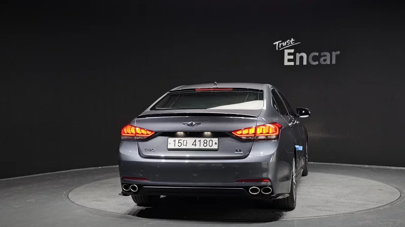 Hyundai Genesis