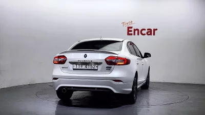 Renault Samsung SM3