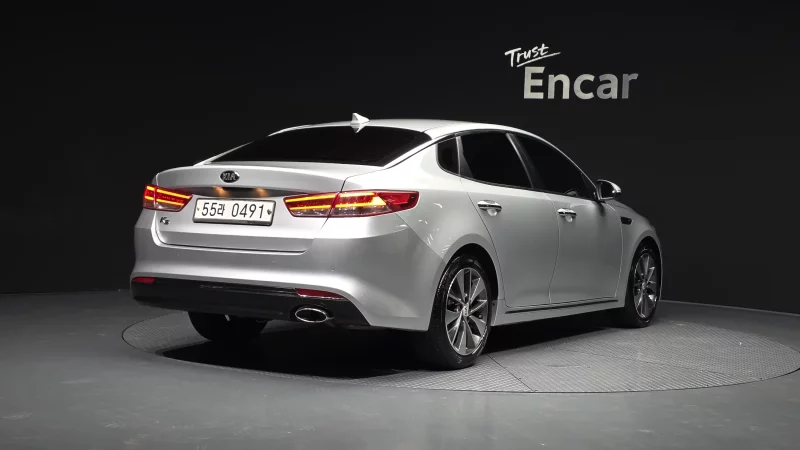 Kia K5