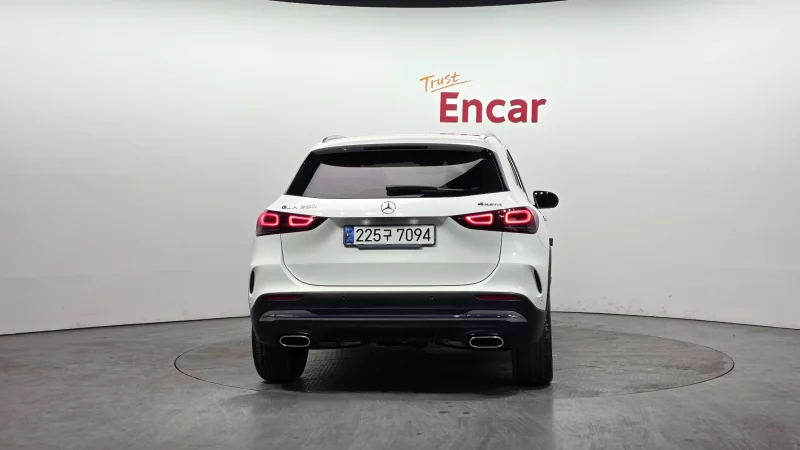 Mercedes-Benz GLA-Class