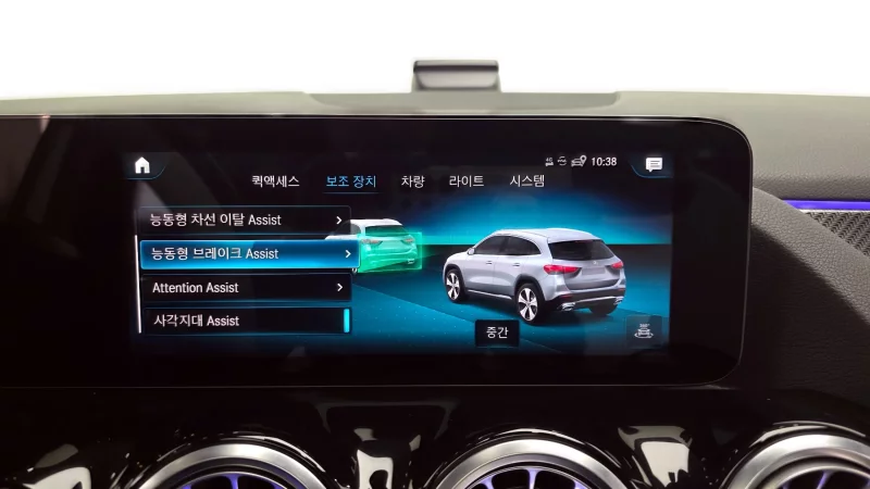 Mercedes-Benz GLA-Class